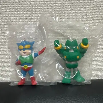 짱구는 못말려 프렌즈 3 액션 가면 & 칸탐 로봇 세트 피규어