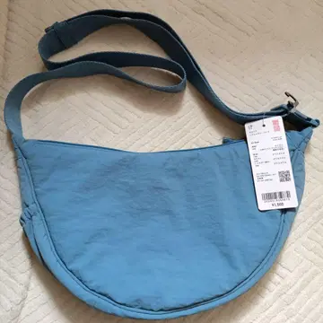 UNIQLO 라운드 미니 숄더백 63 Blue