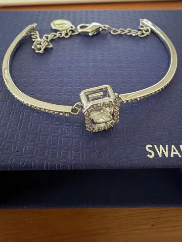 Swarovski Millenia 팔찌