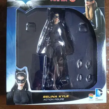MAFEX SELINA KYLE 세리나 카일 피규어