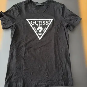 GUESS 블랙 반팔 T셔츠 L 사이즈