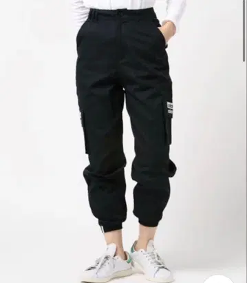 adidas 카고 팬츠 블랙