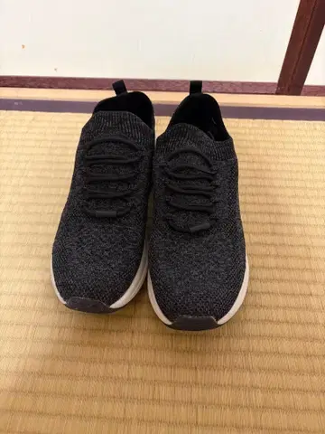 새상품급 SKECHERS BOBS 슬립인즈 스니커즈