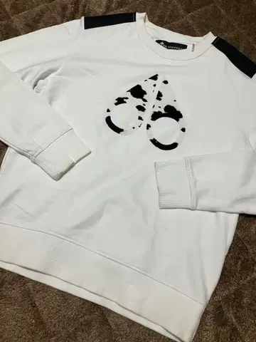 moose knuckles 로고 맨투맨 M 사이즈