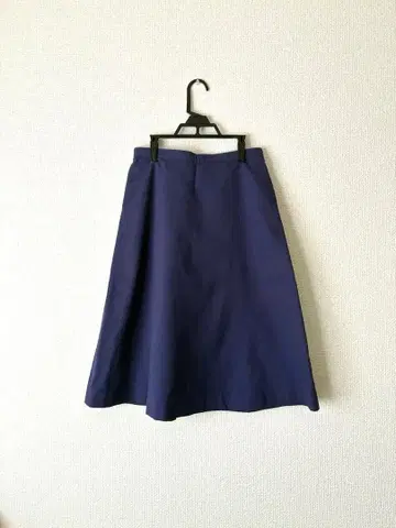 INCOTEX 플레어 스커트 네이비
