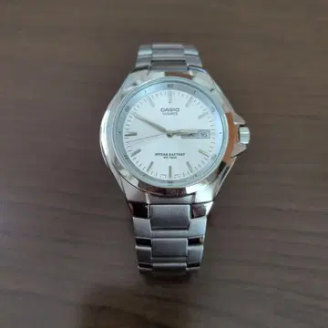 CASIO 카시오 남성용 데이트 쿼츠 실버 손목시계 일본제