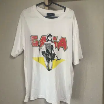 International Gallery BEAMS GAGA 셔츠