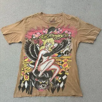 00s Ed Hardy 그래픽 티셔츠 Yung Lean 착용