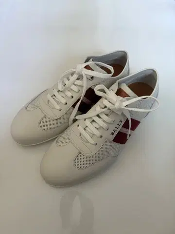 (미사용 새상품) BALLY 남성용 스니커즈 화이트 펀칭 가죽