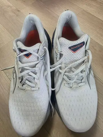 Saucony Triumph 22 러닝화 남성용