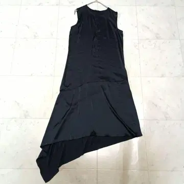 ALLSAINTS 올세인츠 비대칭 슬리브리스 원피스