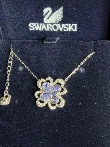 SWAROVSKI 스와로브스키 목걸이 플라워 클로버