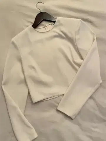 ZARA 셔츠 블라우스 척 크롭 아이보리 자라