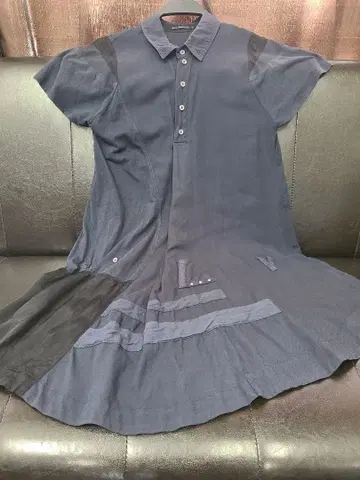 이소재 마리떼 프랑소와 저버 원피스 네이비 x 블랙