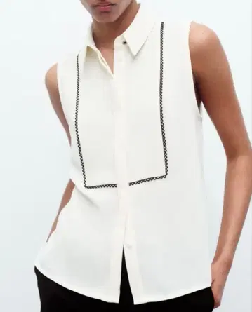새상품급 ZARA 슬리브리스 드레이프감 블라우스 엣지 레이스 디테일 포함 흰색 화이트