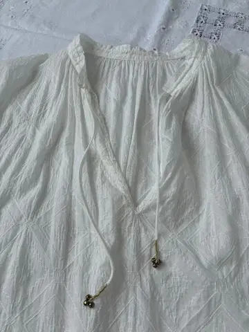 nest Robe 원피스 자수 화이트 계열