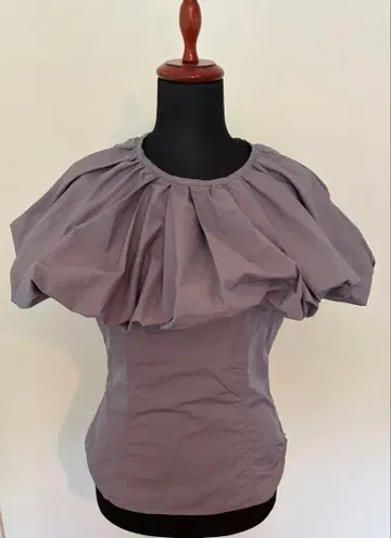 SNIDEL 스나이델 볼륨 칼라 슬리브리스 셋업 퍼플 데콜테