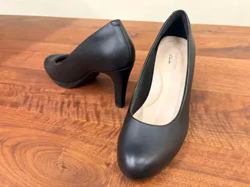 Clarks Collection 펌프스 블랙 (US size 7)