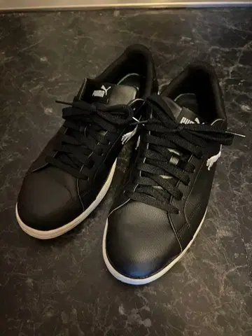 PUMA 스니커즈 블랙 화이트 로우컷 새상품급