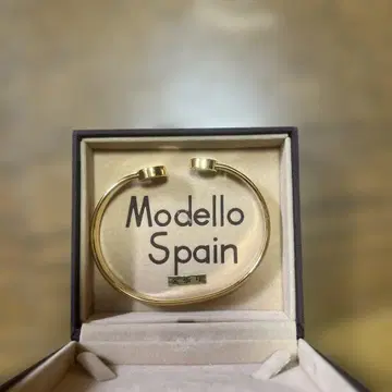 Modello Spain 금장 뱅글 팔찌