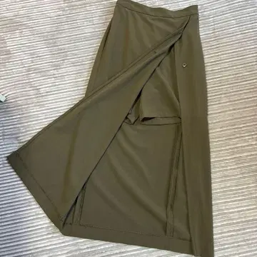 랩 스타일 롱 스커트 카키 이너 팬츠 포함