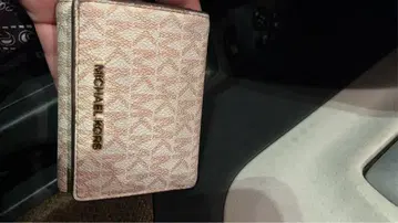MICHAEL KORS 3단 폴더형 지갑 핑크 MK 패턴