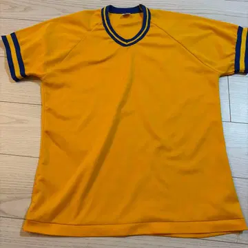구제 의류 70s russell athletic 금색 택 링거 t셔츠