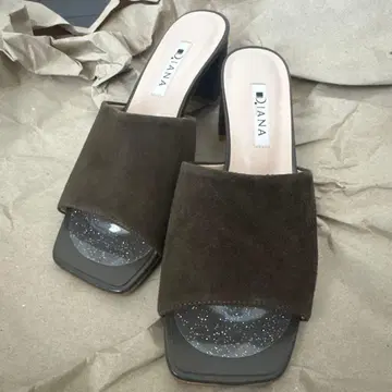 다이애나 스웨이드 뮬