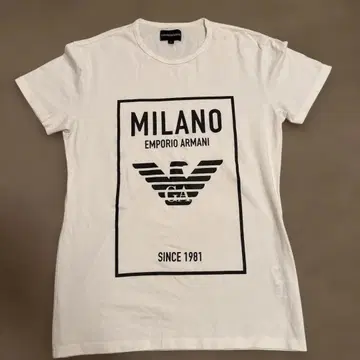 EMPORIO ARMANI MILANO T셔츠 L 사이즈