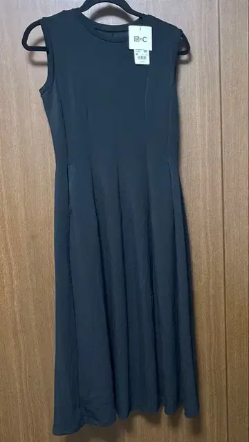 UNIQLO:C 유니클로 씨 핏앤플레어 원피스 블랙 미사용 새상품