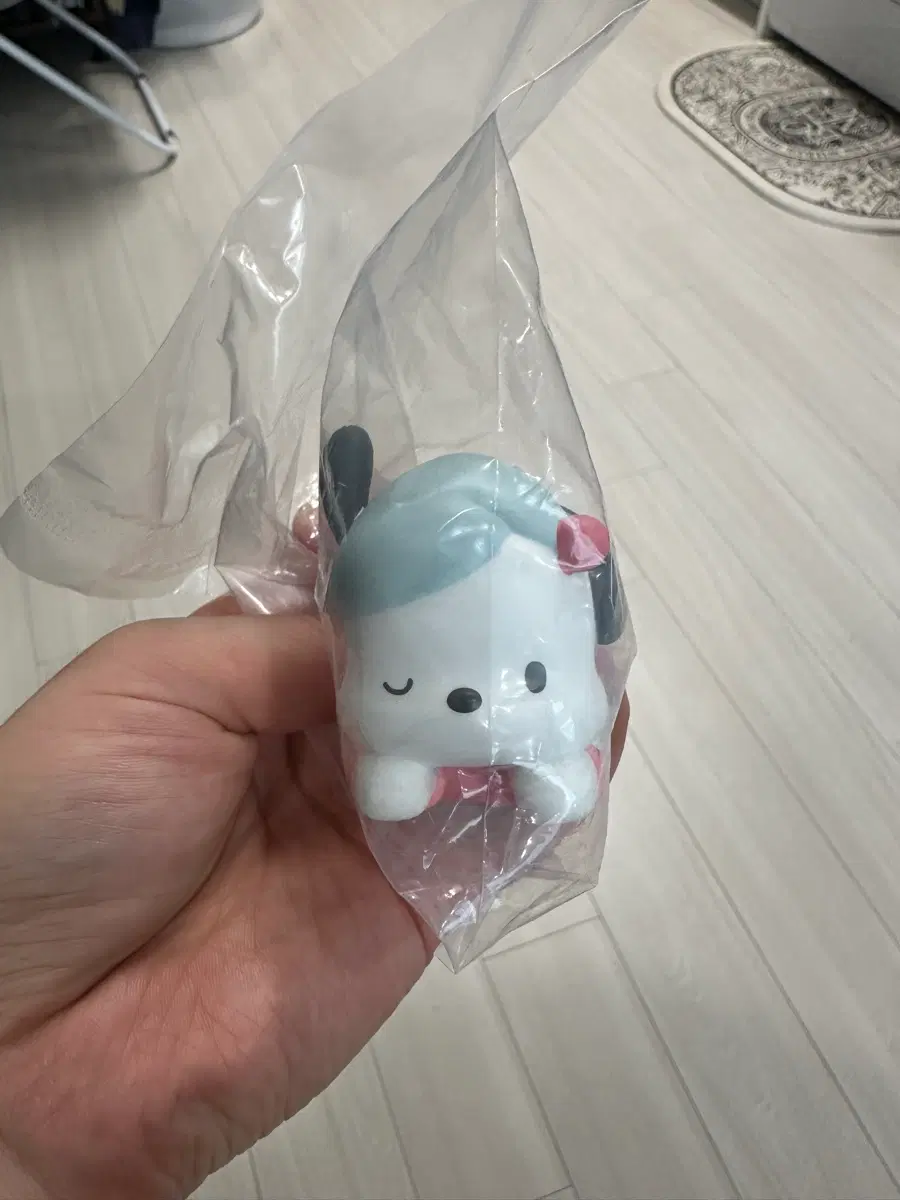 산리오 포챠코 피규어