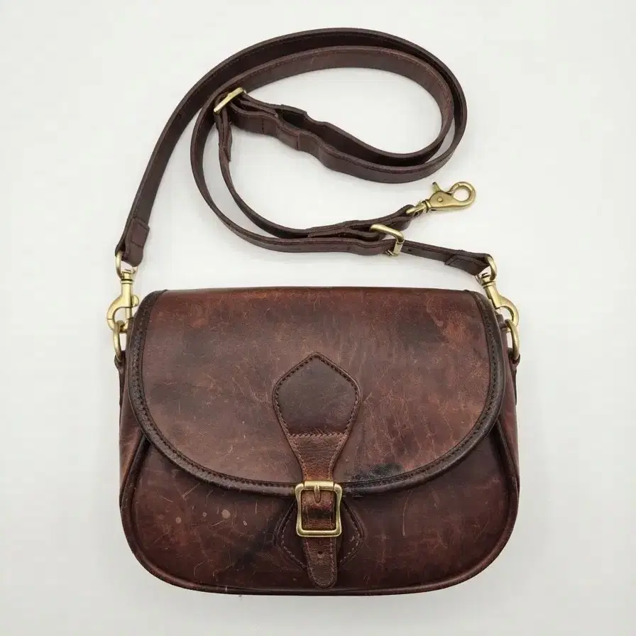 J.W. Hulme Legacy 레더 숄더백