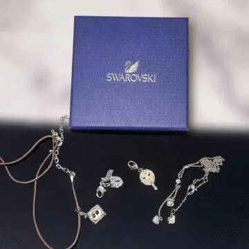 SWAROVSKI 목걸이 참 4세트