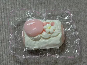 kikisquishy L 말랑버터 복숭아 롤케이크