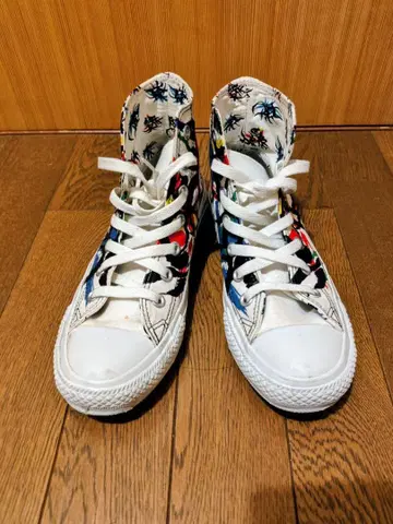 레어! CONVERSE와 오카모토 타로 콜라보