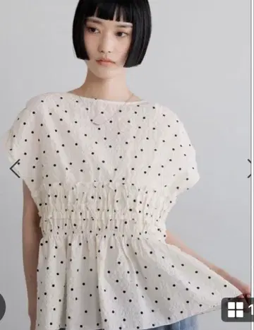 오늘 최종 가격! LOWRYSFARM 셔링 페플럼 프렌치 슬리브