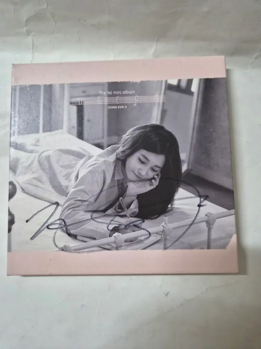 홍보용.비매)정은지 1집 미니앨범 친필 사인 앨범cd 깨끗합니다