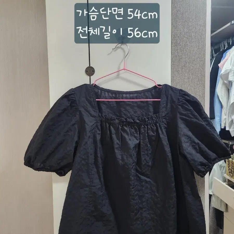 [새제품/자주] 블랙 스퀘어넥 퍼프소매 블라우스 시어서커 M