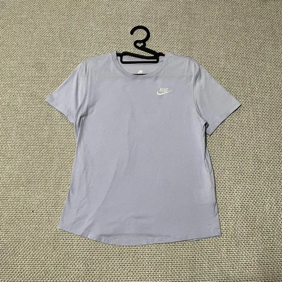 M 나이키 여성 라운드 반팔티 B.8250