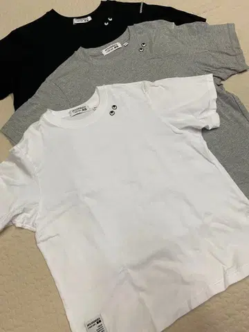 새상품급! 안야 힌드마치, 유니클로와 콜라보 T셔츠 3장 T1BOXY M
