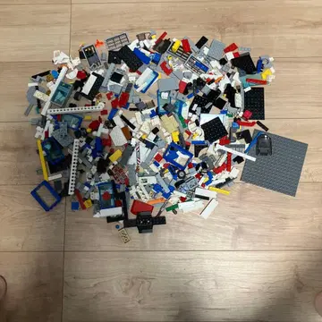레고 (LEGO) 부품 묶음 판매입니다.