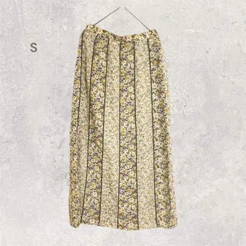 플레어 롱 스커트 꽃무늬로 고급스럽고 깔끔한 스타일 상큼한 걸리시 봄/여름