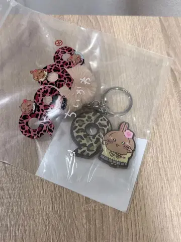 9090 치이카와 (먼작귀) 콜라보 러버 키체인 토끼 미개봉 새상품