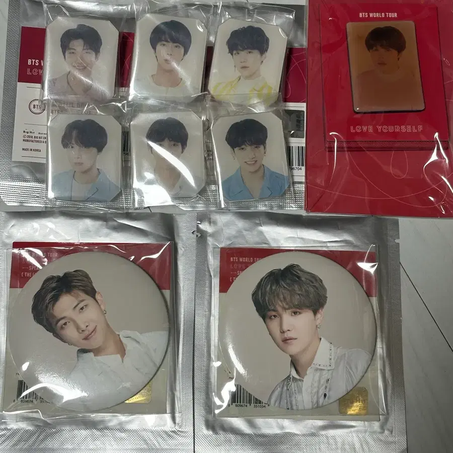 일괄) 방탄소년단 콘서트 MD 럽셀콘 스픽콘 캔뱃지 마그넷 아크릴 뱃지