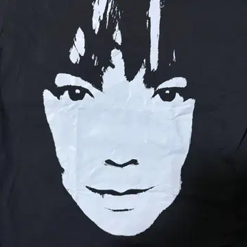 비요크 T셔츠 XL 밴드T bjork 애니메이션 영화 음악 블랙