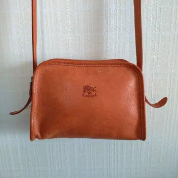 새상품급 IL BISCOTTE 천연 가죽 숄더백 브라운