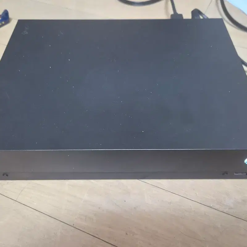 XBOX ONE X 1TB 판매합니다
