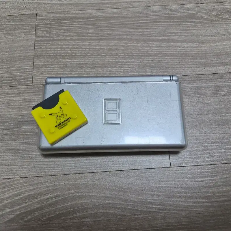 닌텐도 ds lite 실버 + 마리오카트 칩