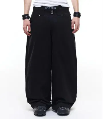 [ 가격 인하 대환영!! ] y2k 와이드 블랙 데님