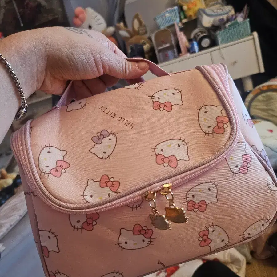 헬로키티 파우치 가방 새거